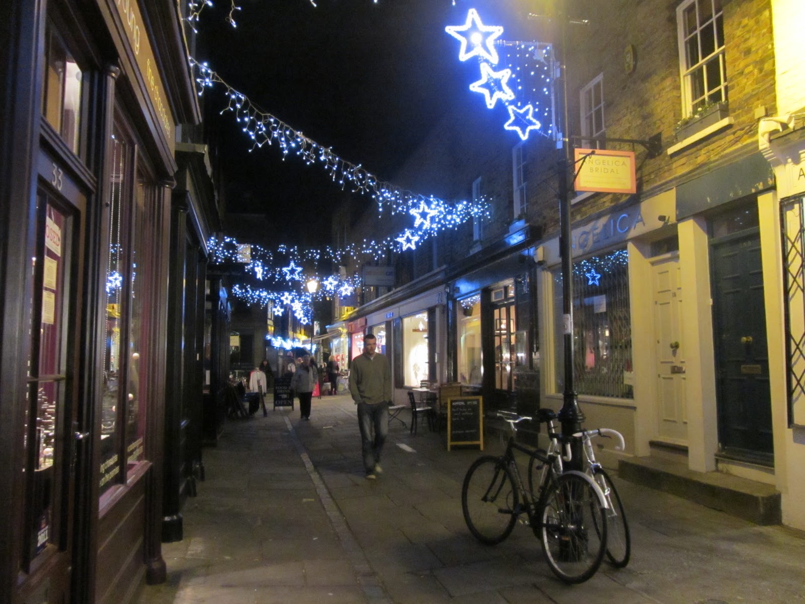 Miss Immy's London Feeling Festive in Camden Passage, N1