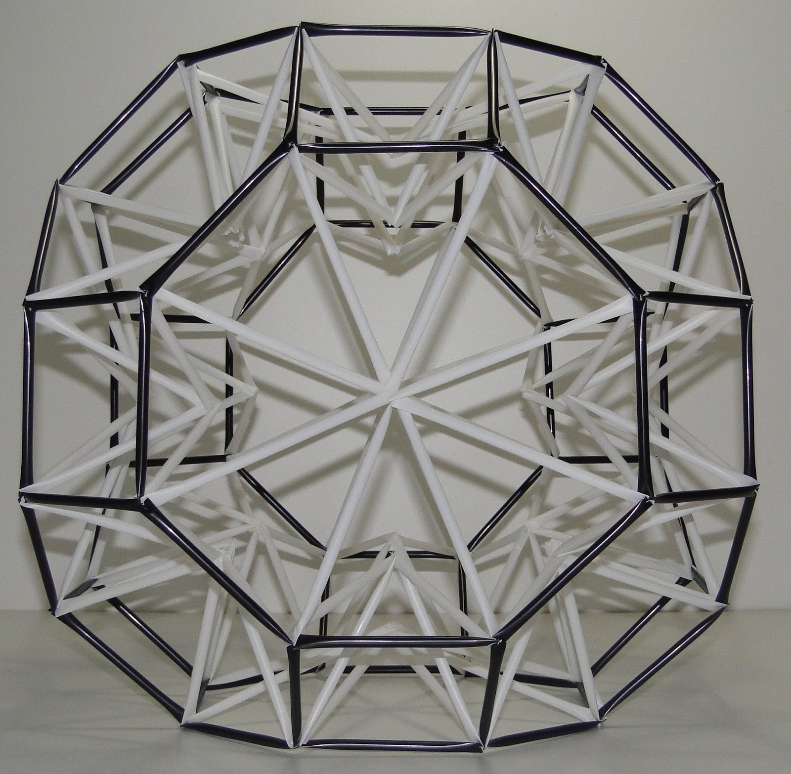 Poliedros de Canudos O Cuboctaedro Truncado