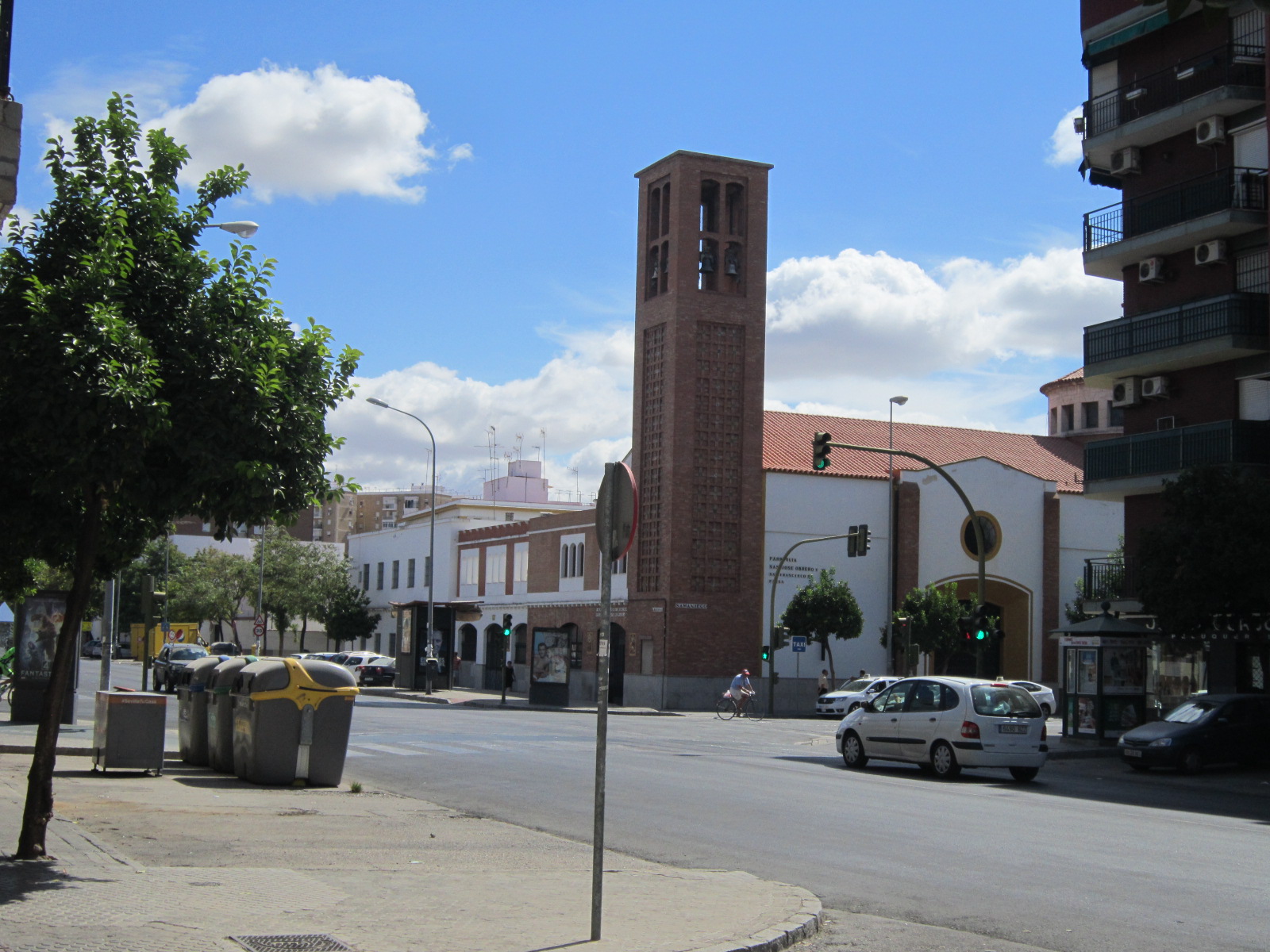 SEVILLA, VIDA Y LEYENDA: LA CALLE ARROYO