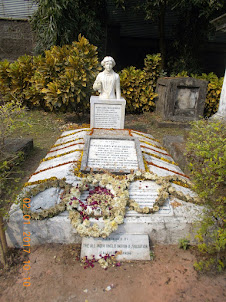 Tomb of Henry.Louis.Vivian.Derozio at "South Park Street Cemetery".