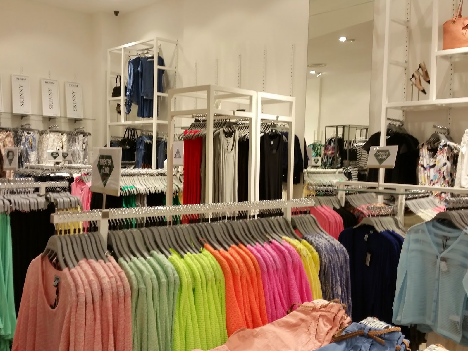 Life in Kuwait Blog Iconic Retail Store Al Salam Mall