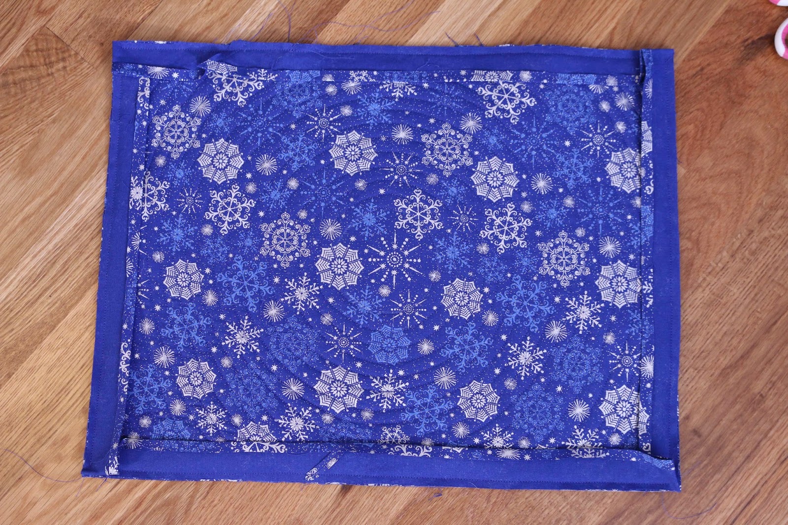 ChemKnits Snowflake Quilted Placemats