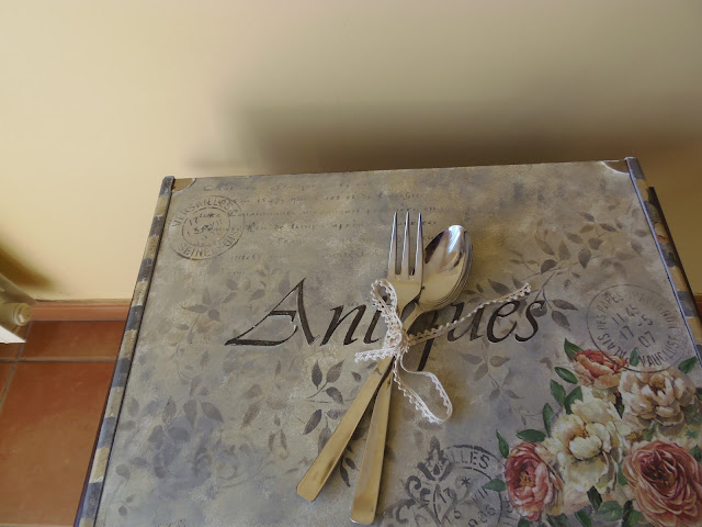 lascosasdeleni: caja de cubiertos