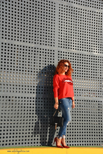 So chic by Patricia_Red Sweatshirt