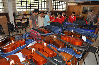 Preparando para CONFORMAR LA ORQUESTA DE CAMARA