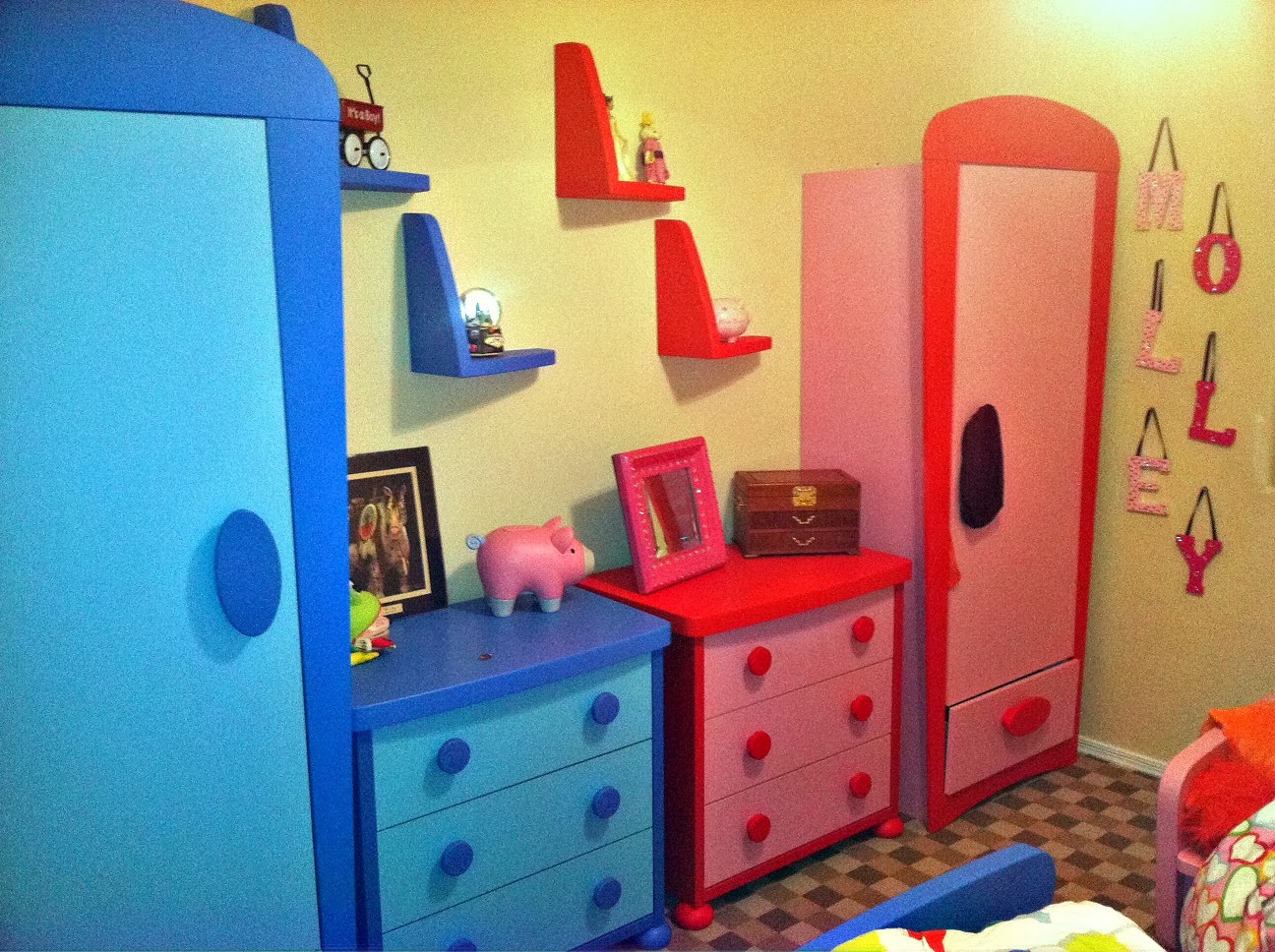 Foundation Dezin & Decor...: Kids Wardrobe.