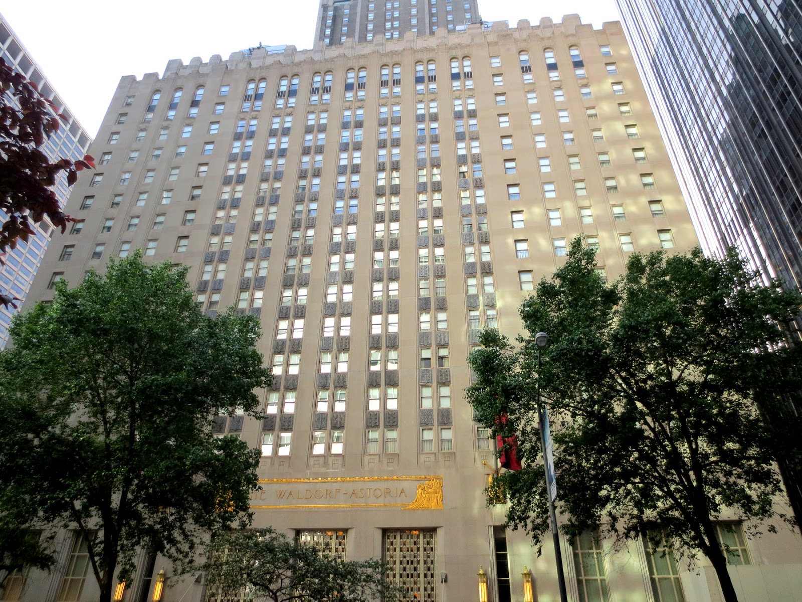 Big Apple Secrets AstorsLandlords of New York. Waldorf Astoria. Part 1