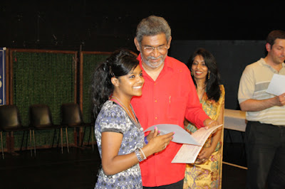 Ambassador+Dayan+Jayatilleka+distributes+certificates+%281%29.JPG