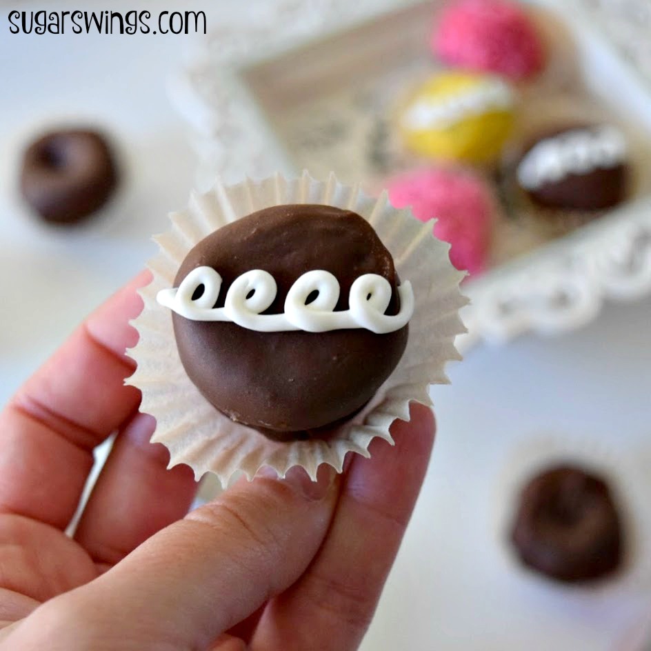 Sugar Swings! Serve Some Mini Hostess Snack Cake Bite Valentines