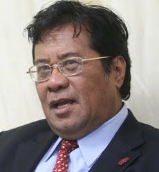 tujuan aku datang dari jauh! Tapi sebelum aku jawab dia terus potong