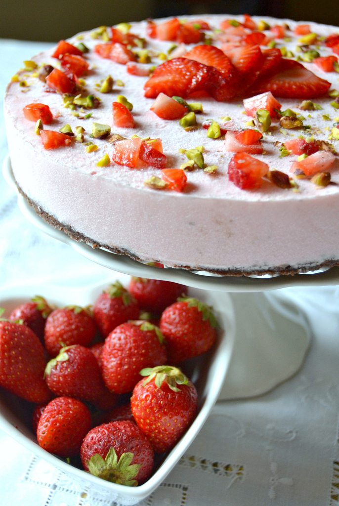 Dolci a go go Cheesecake fragole, yogurt e ricotta profumata ai pistacchi