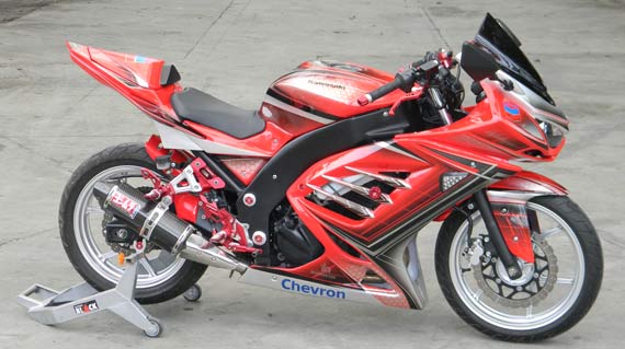 Photo of Ninja 250 Merah Modifikasi