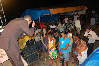 A AD em Matões do Norte-MA, realizou um grande Ação Social e Evangelistica no Povoado Ponto Certo 2 e 3 de Abril / 2011.