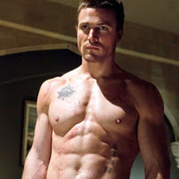 protagonistas masculinos de Arrow hacen topless protagonistas masculinos de Arrow hacen topless