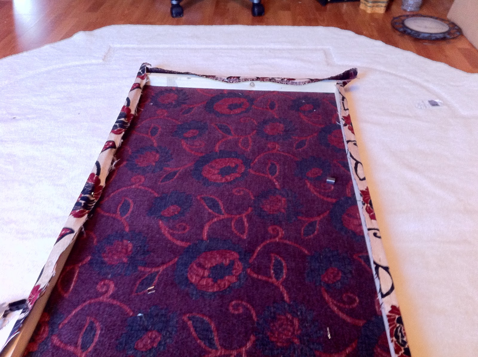 Fashioned4You Fabric Wall Hanging Tutorial