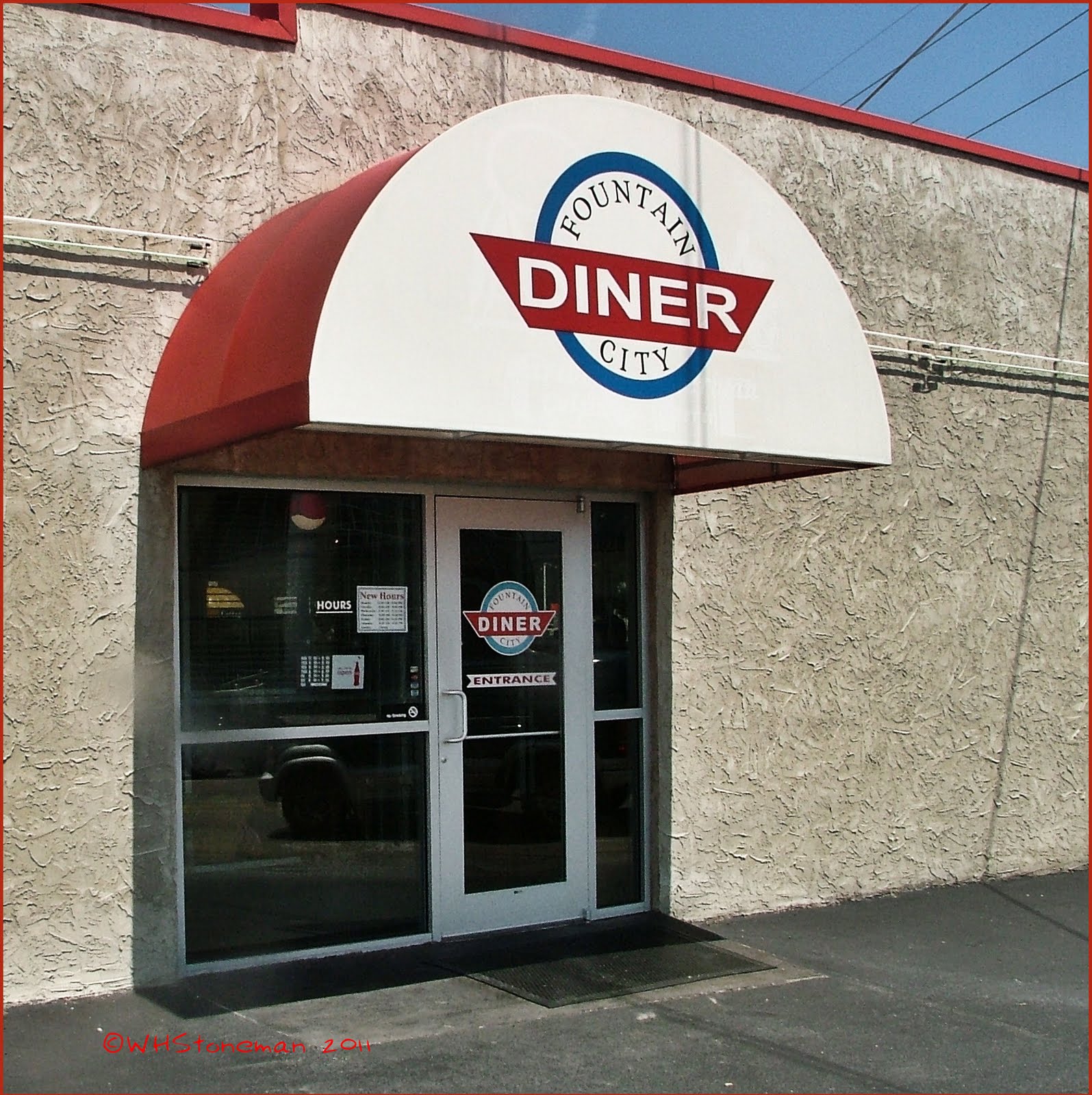 On The Town Dining with Mr. Bill Fountain City DinerKnoxville