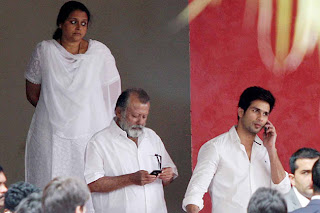 Bollywood celebrities at Yash Chopra's last darshan