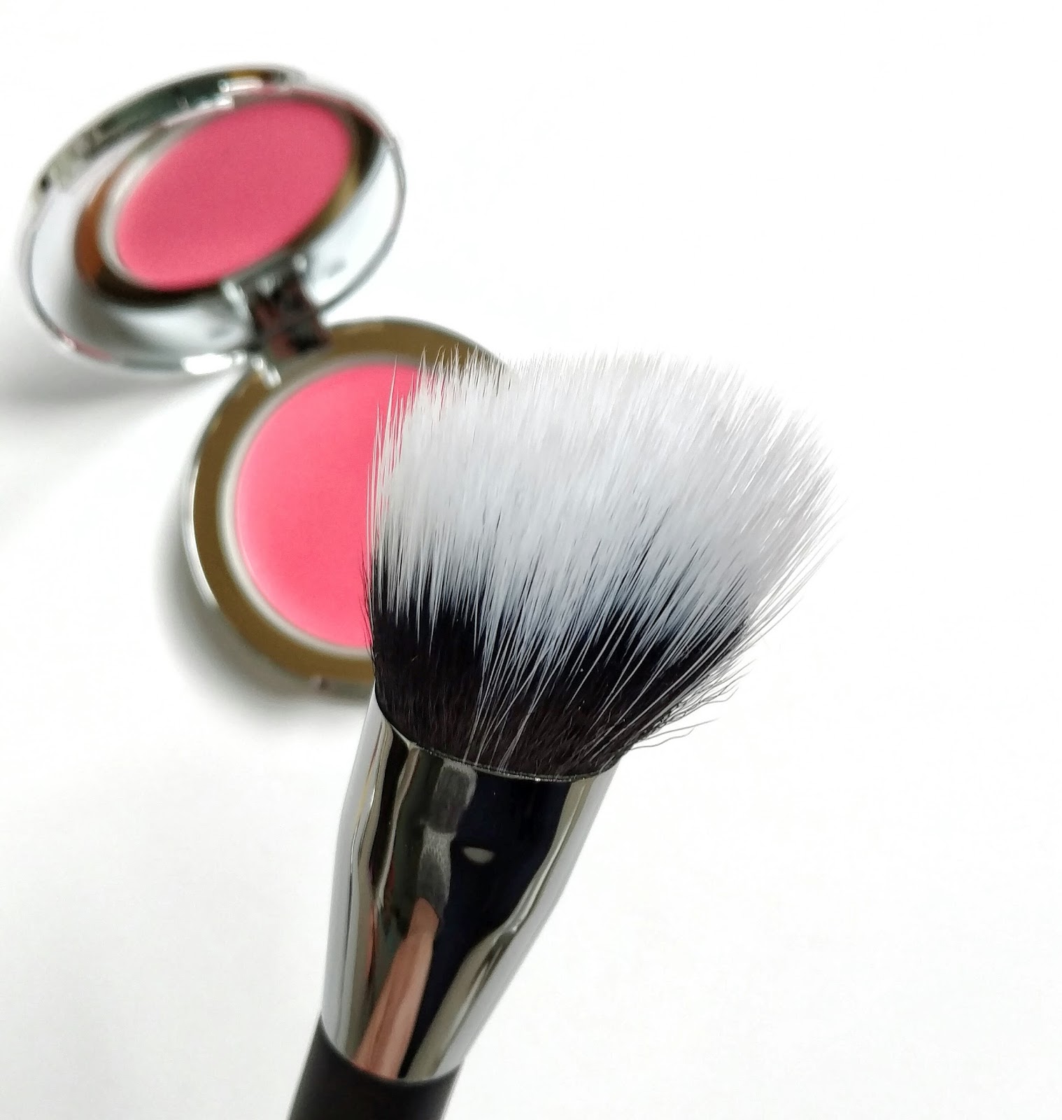 it cosmetics brush