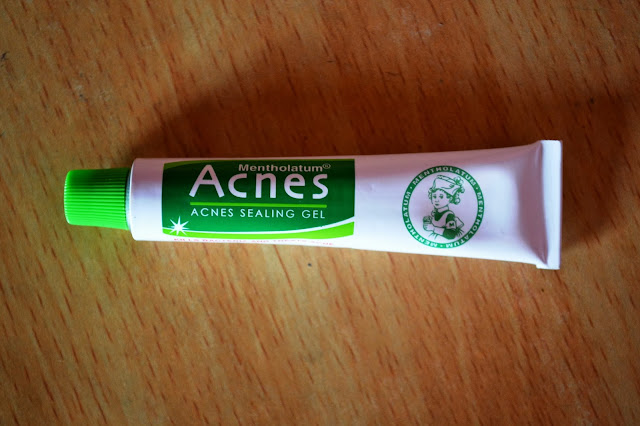 Mentholatum Acnes Sealing Gel Review, Pictures and Swatches