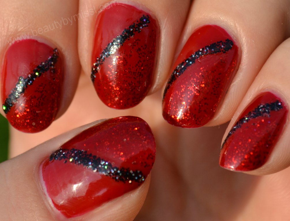 glitter manicure, diagonal french manicure, notd, nails of the day, Christmas manicure, festive manicure