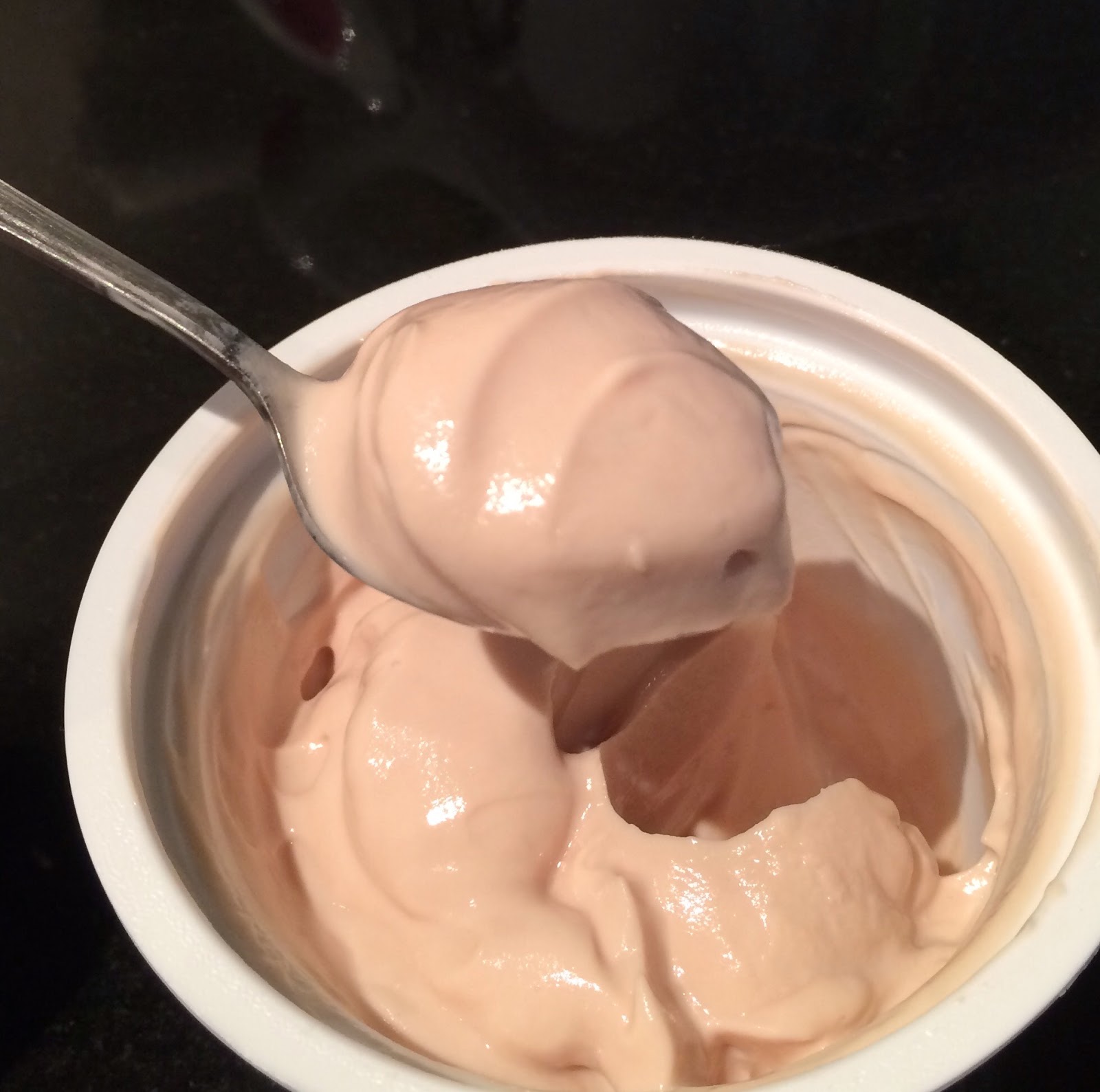 Dannon Light & Fit Greek Yogurt "Salted Caramel" / ダノン ライト&フィット ギリシャ