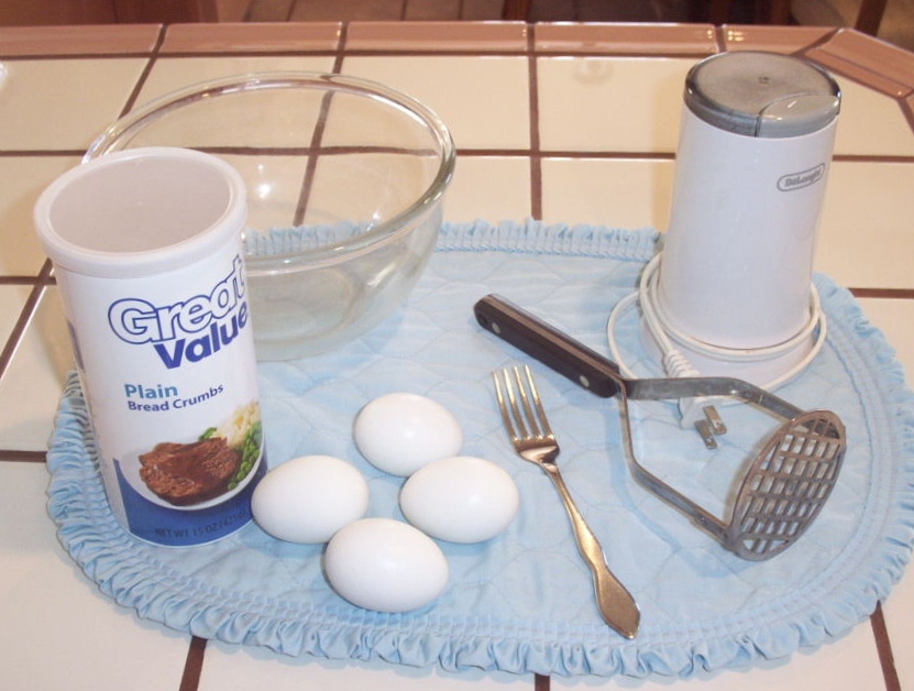 The Splendid Bourke Bird Blog Preparing EGG FOOD for Breeding Birds or "Egg Food For Young