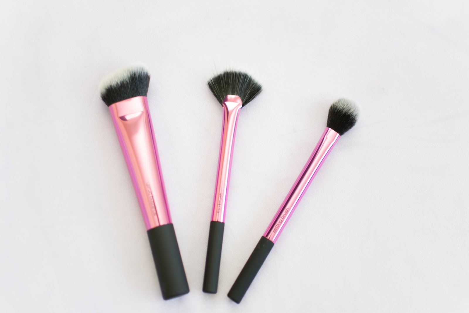 Real Techniques Sculpting Brush Set // Review Emily Ellen