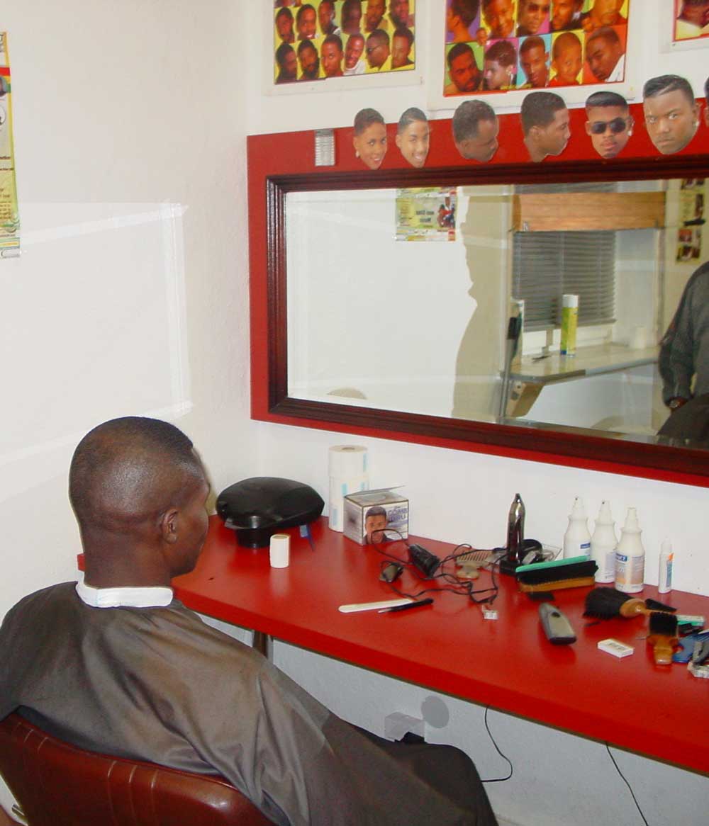 Mens Parlour Near Me Beauty & Health