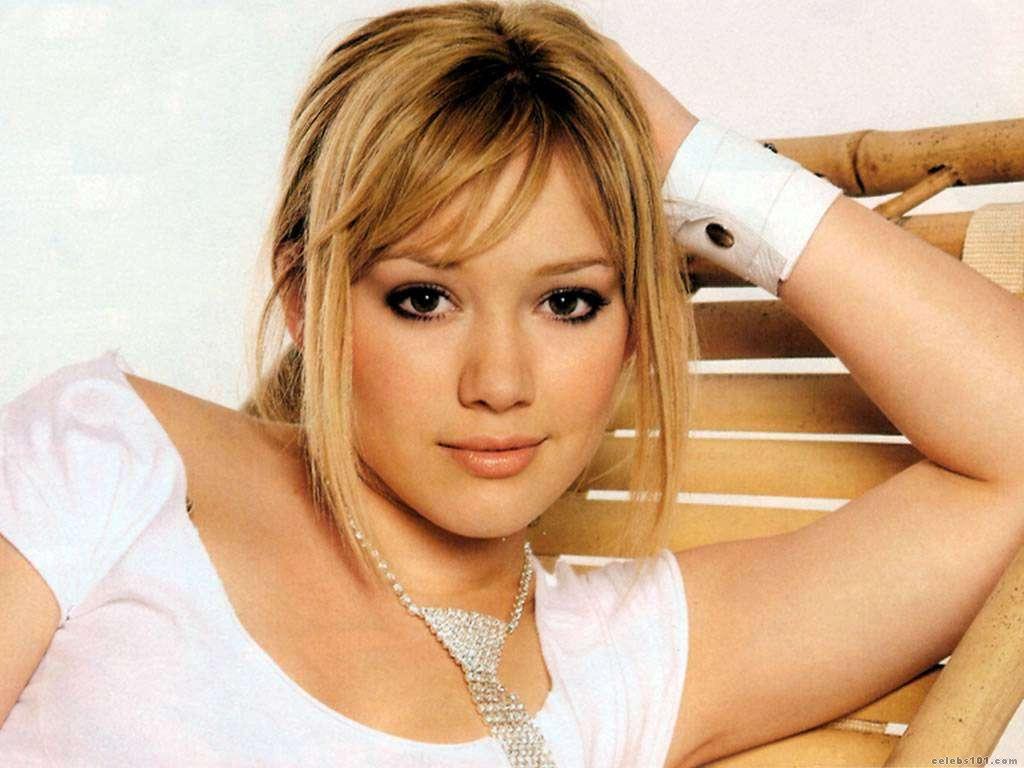 http://2.bp.blogspot.com/-fxt0cTrYUCo/UC4qw-EY-6I/AAAAAAAADuI/LbtO2m15Njg/s1600/Hilary-Duff-Pictures.jpg
