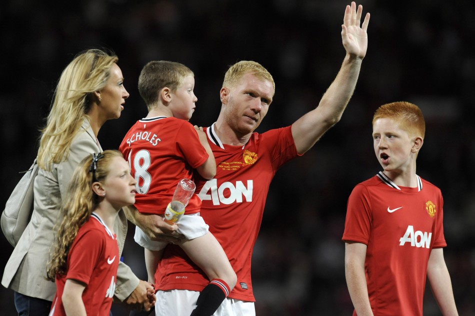Cristiano Ronaldo Haircut Paul Scholes Wife and Kids Photos 2012