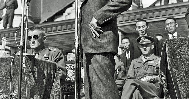 Syngman Rhee speaking, October 1945