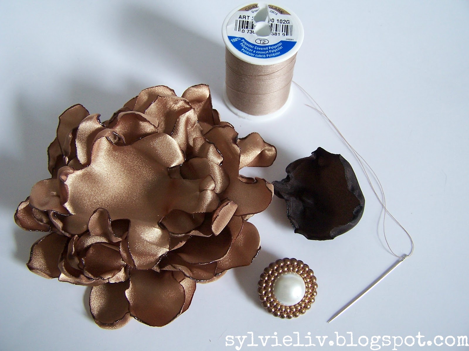 Sylvie Liv Silky Flower Tutorial