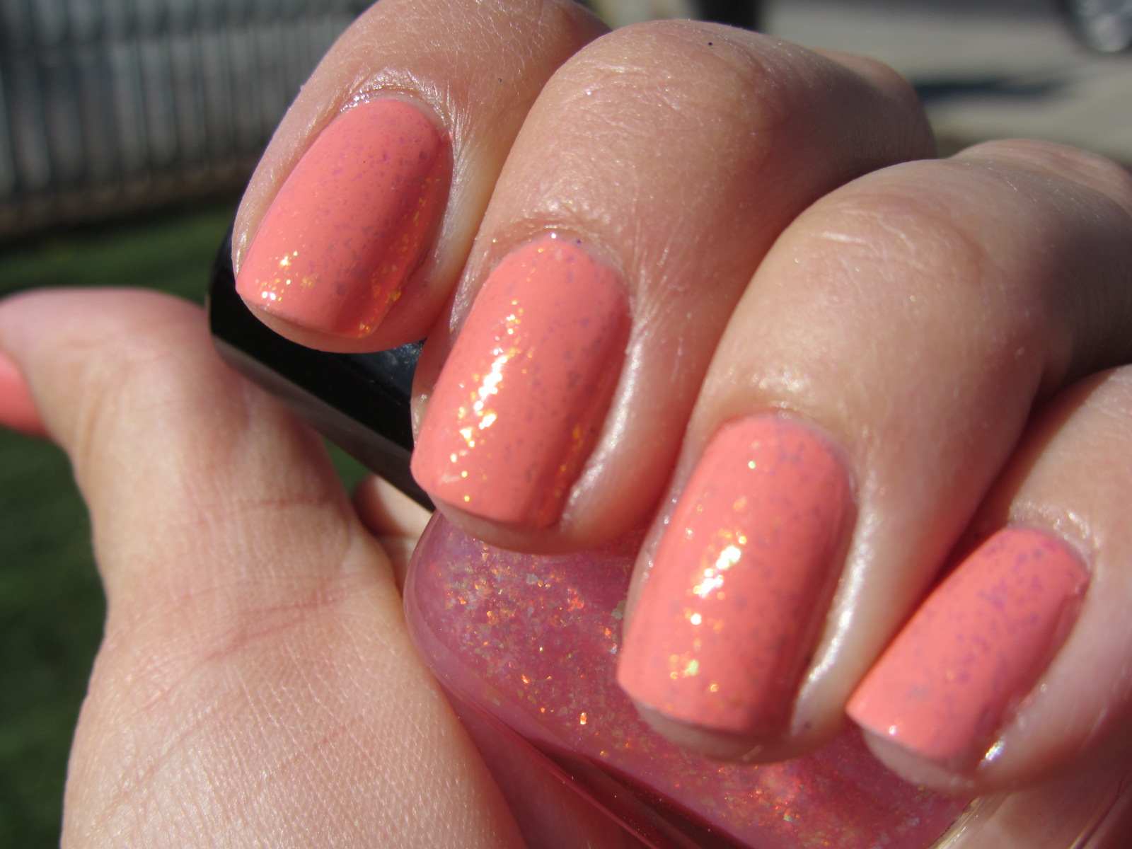 My Nail Polish Obsession: Salmon nails: Julep Alicia and Zoya Chloe