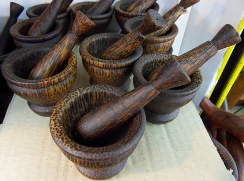 Mortar and pestle thai palm wood handcraft set  vintage  wooden bowl 3 " 