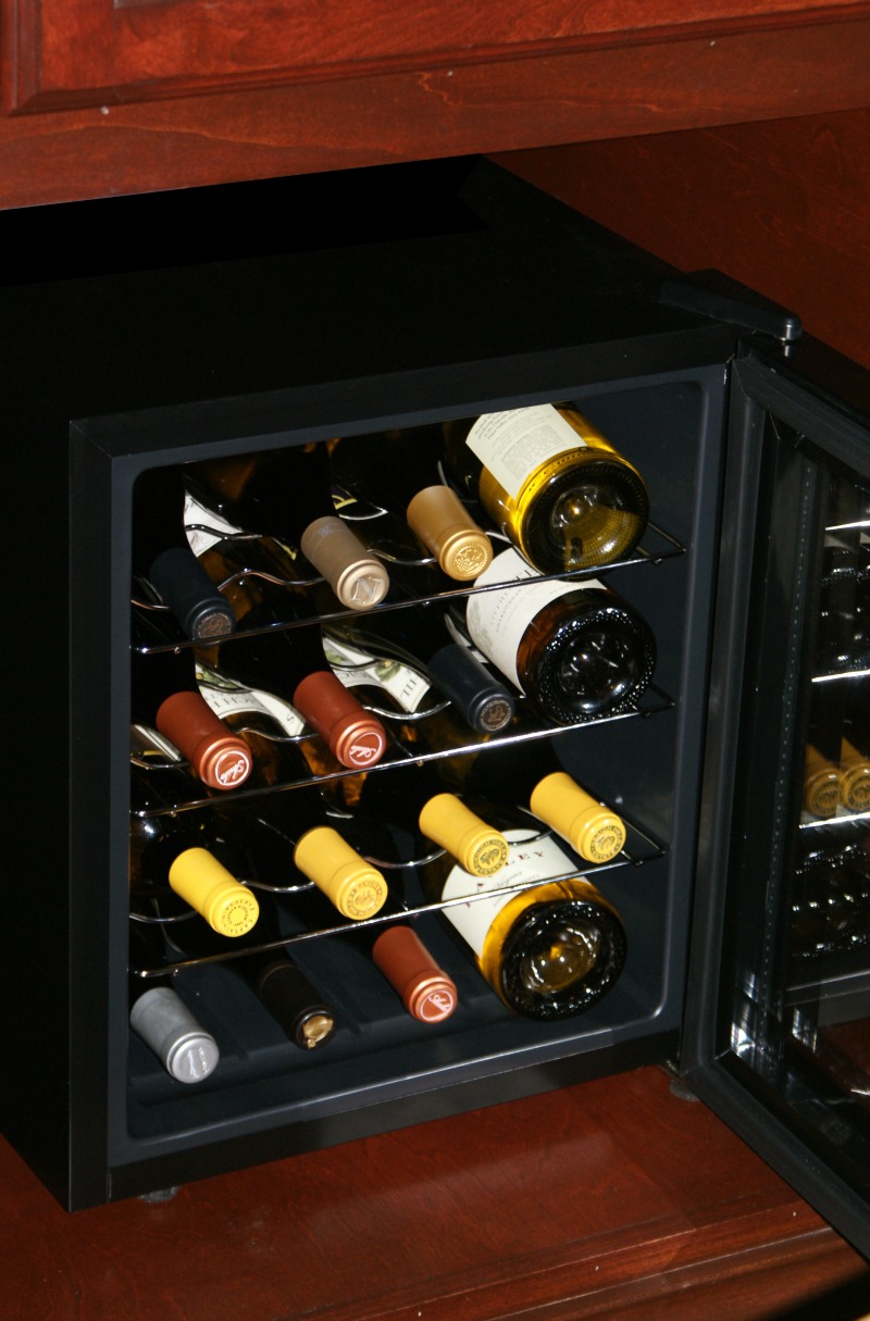 Authentic Suburban Gourmet Classic Sangria + Wine Fridge Review + Wine