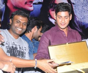 Superstar’s Uneasy Moment With Music Director