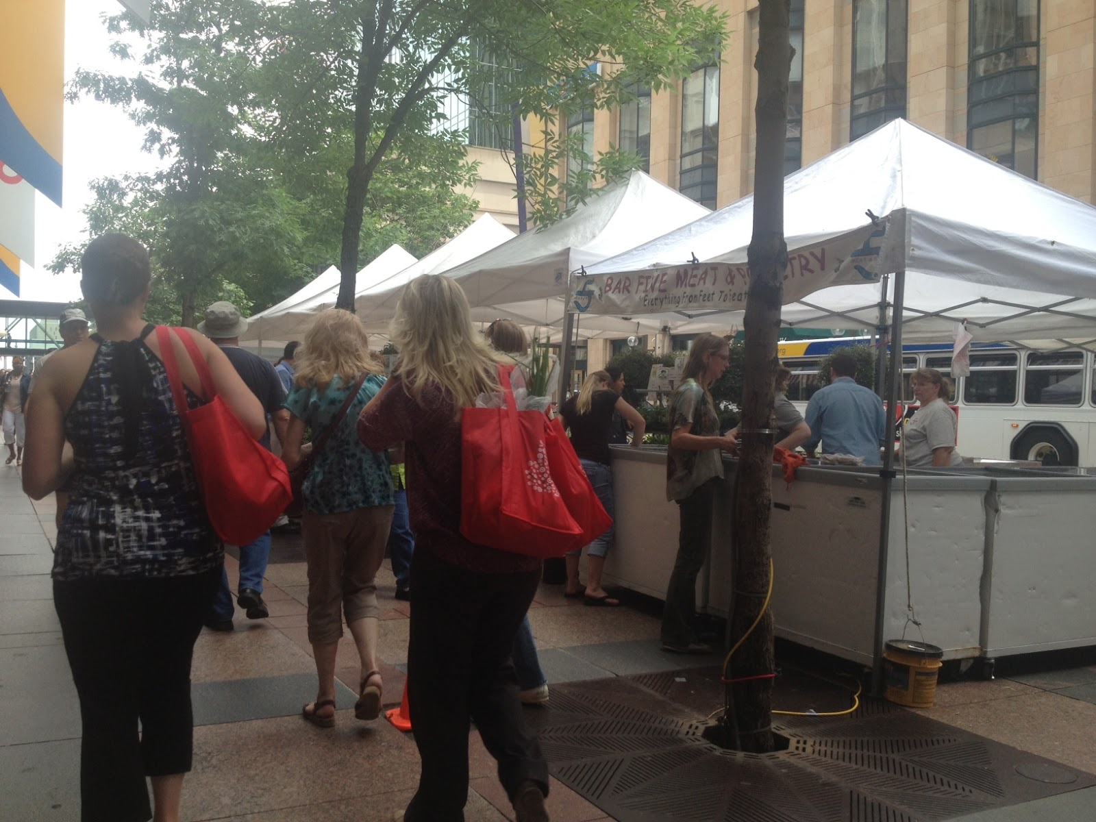 Seasons In The Minneapolis Metro The Nicollet Mall Farmers Market