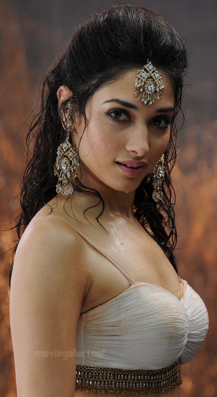 Hot+tamanna+in+badrinath