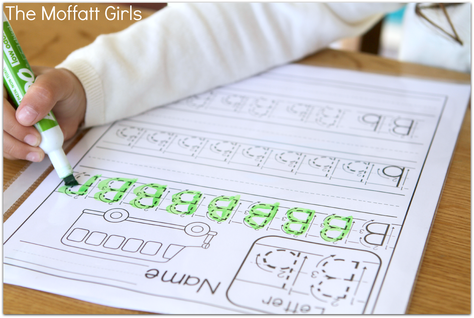 Freebielicious FREE AZ Handwriting Sheets!