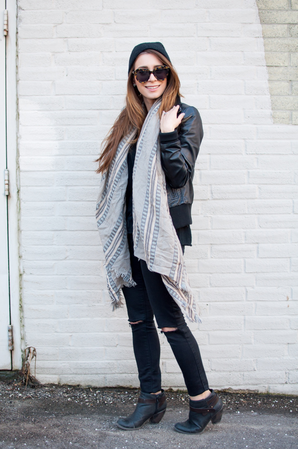 OOTD Aritzia Blanket Scarf for Winter La Petite Noob A Toronto