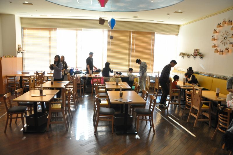 restaurant sylvanian family