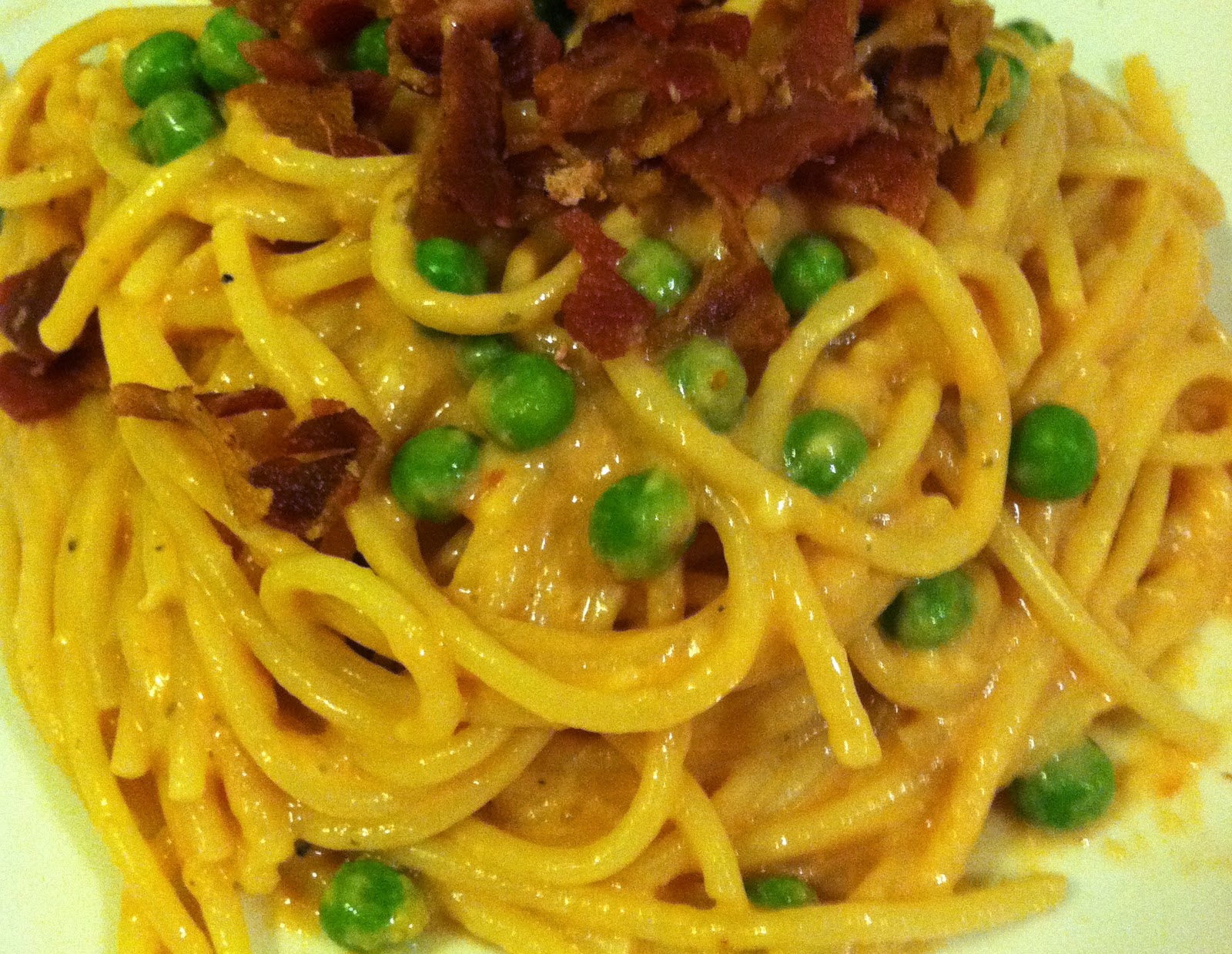 Trader Joe's Prose (and cons) Alfredo Pasta Sauce and Organic Marinara