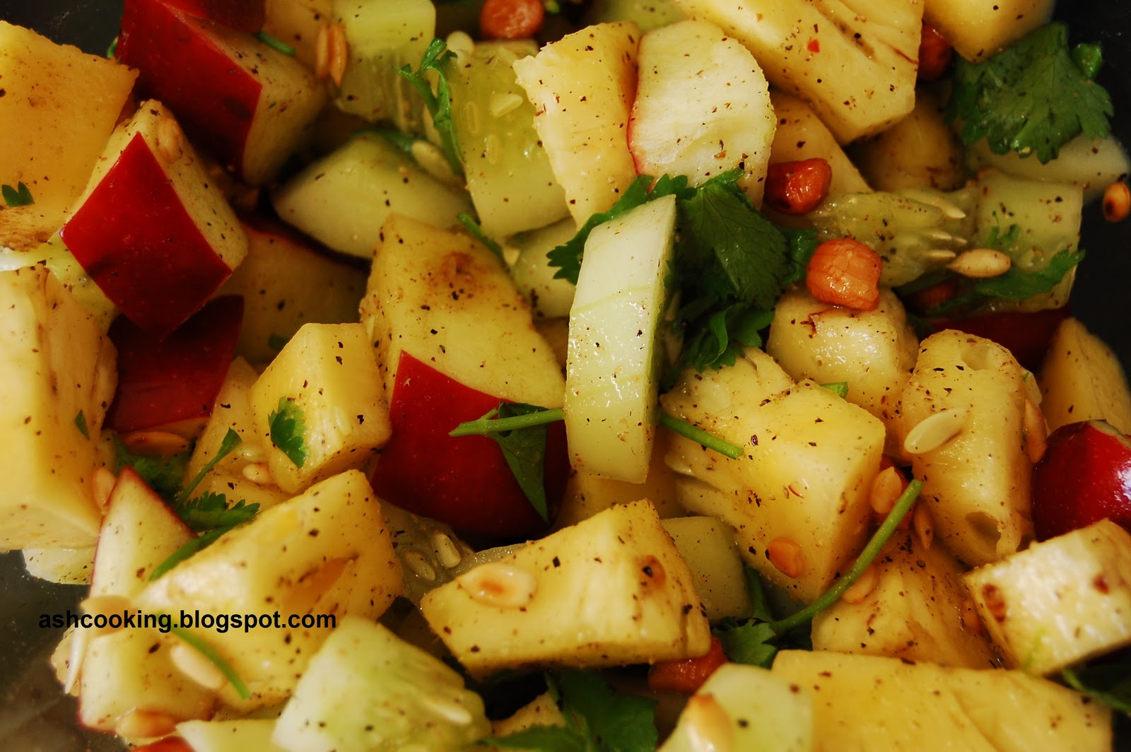 வேர்கடலை பைன்ஆப்பிள் சாலட் Peanut and Pineapple Salad Recipe in Tamil