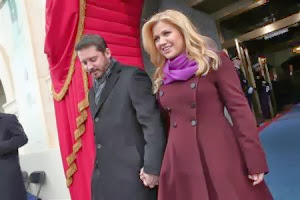 Singer Kelly Clarkson Ties The Knot In Tennessee With Brandon Blackstock