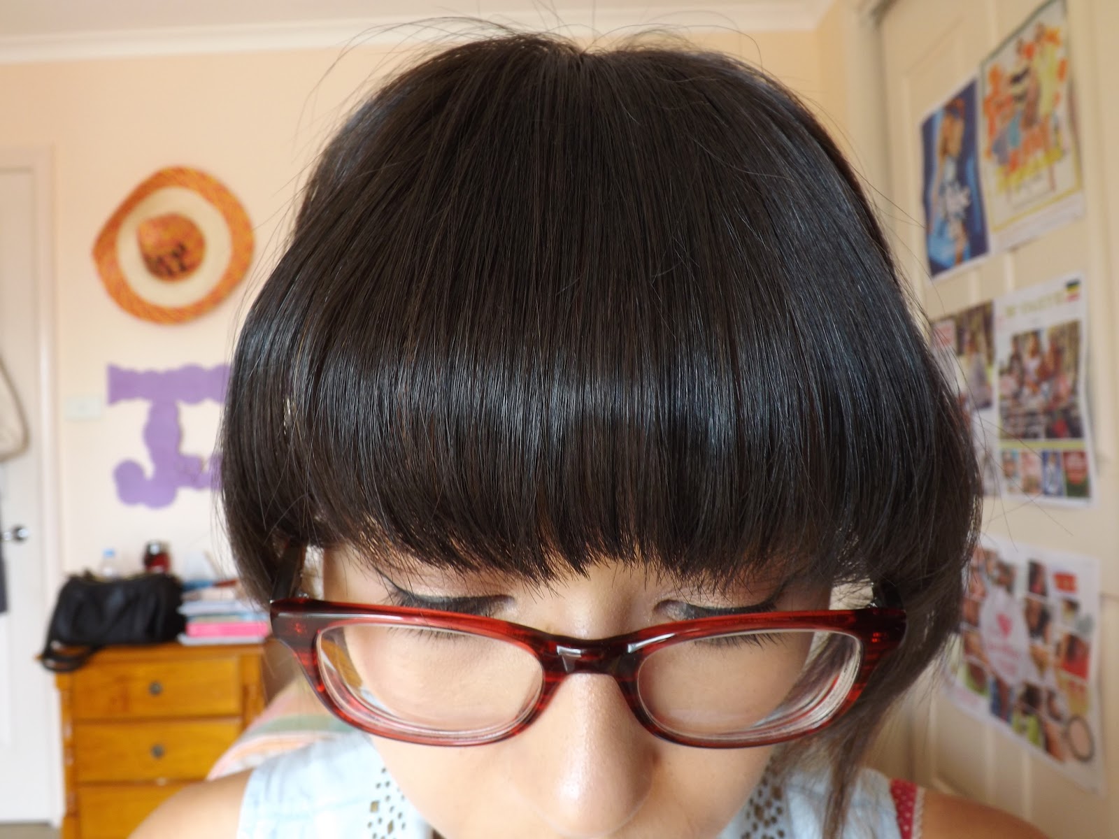 How to style a straight fringe/bangs taken by surprise