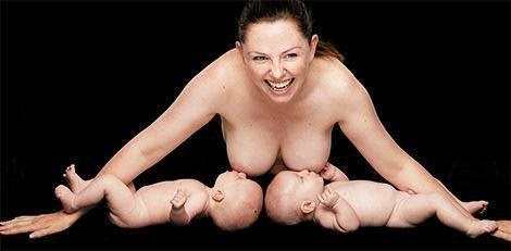 Twins-breastfeeding-portrait.jpg