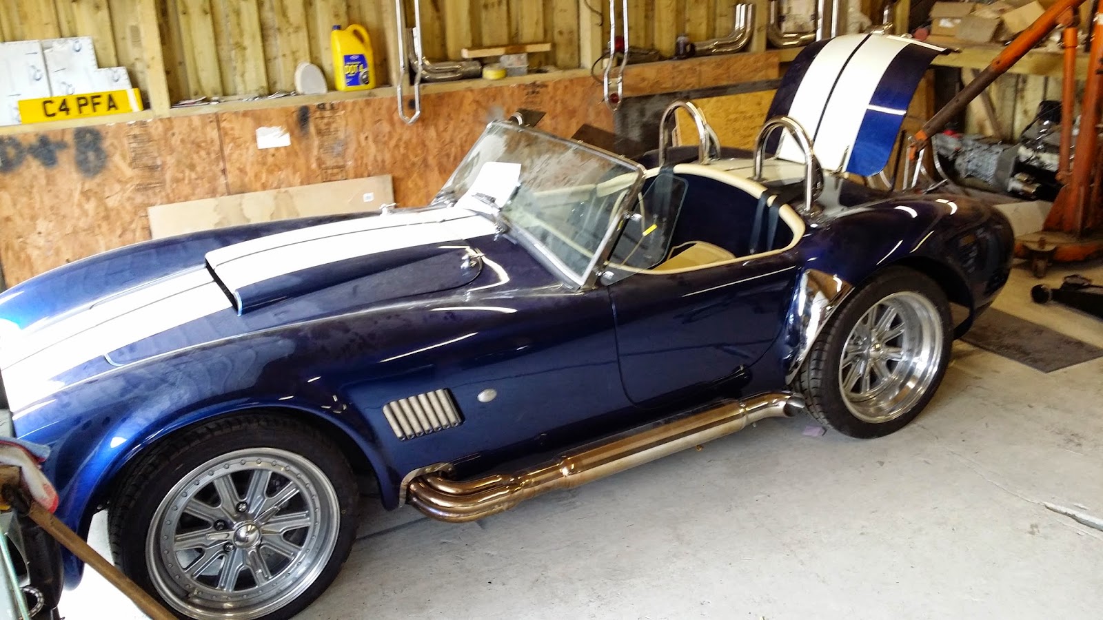 AC Cobra Build Dax 427 July 2014