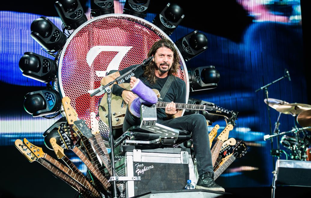 http://2.bp.blogspot.com/-g9_Wj5OqU2g/Vjg-onhFfkI/AAAAAAAAA7E/_W4B0OZDSsE/s1600/1035x659-FooFighters-78.jpg