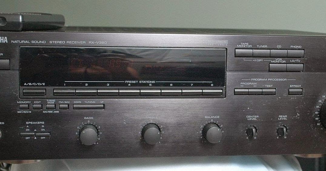 Yamaha RXV390 AV Receiver AudioBaza