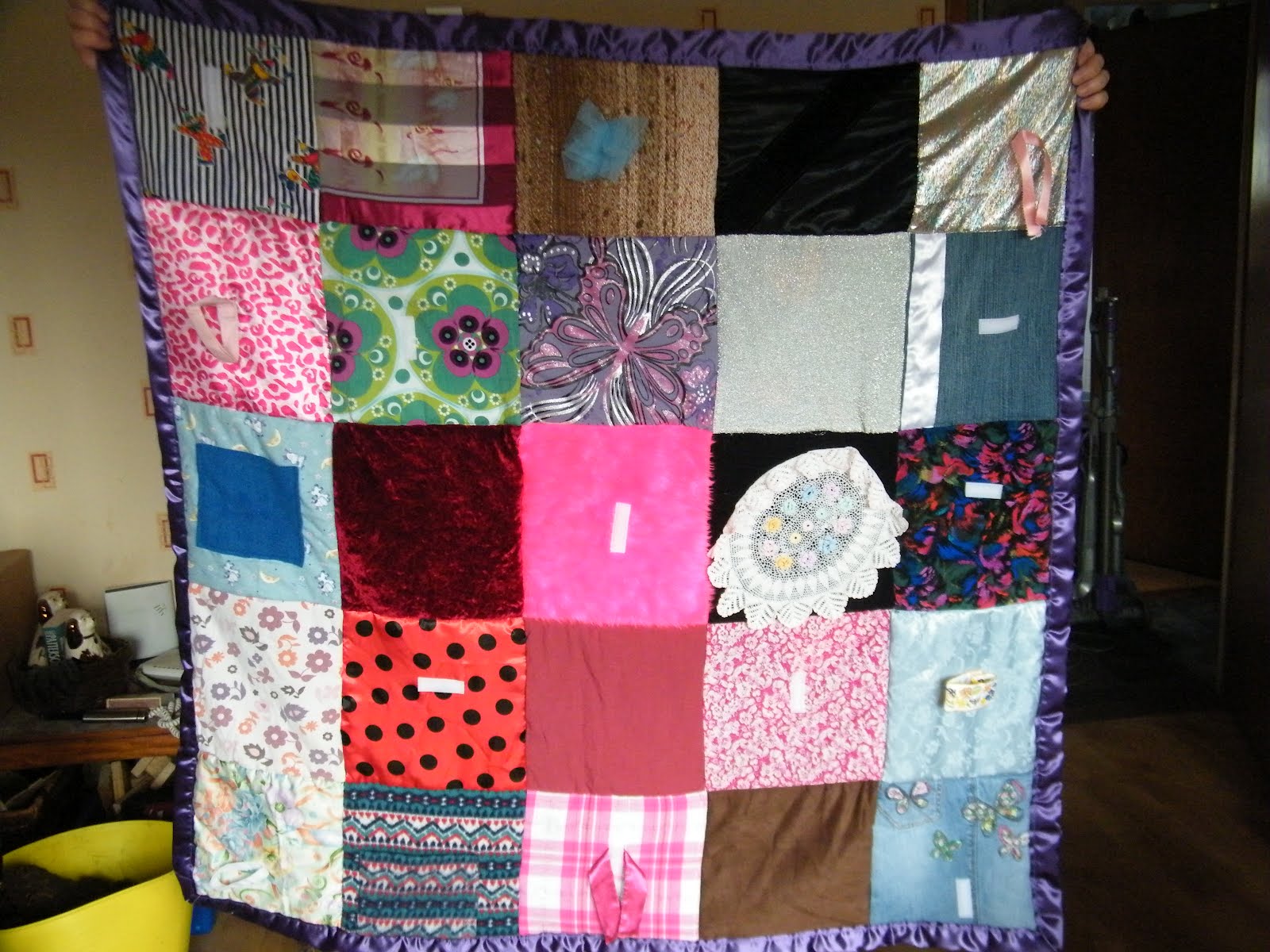 Jaydee's Ramblings Caitlin's sensory quilt